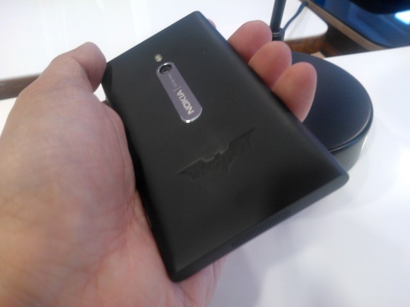 Nokia Lumia 800 Batman