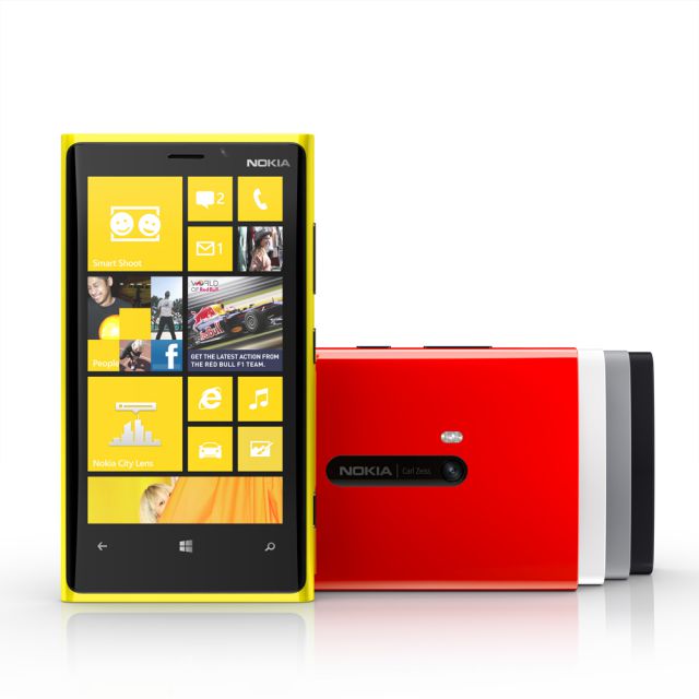 1727.Nokia-Lumia-820-26-920
