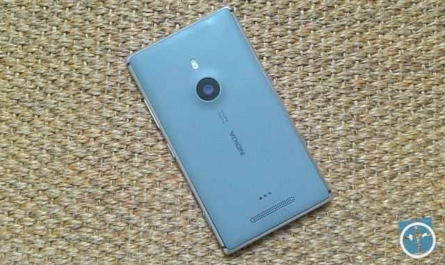 windows-phone-nokia-lumia-925-monwindowsphone.com-1