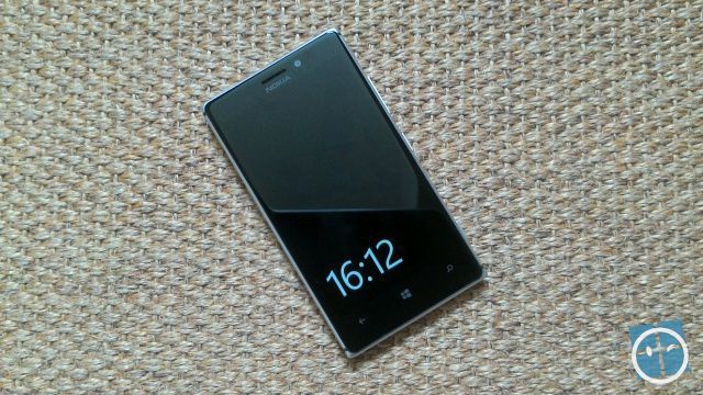 windows-phone-nokia-lumia-925-monwindowsphone.com-3