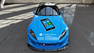 Forza-5-reader-Windows-Phone-car-3