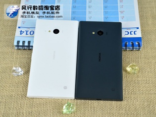 NOKIA-Lumia-730-735-02