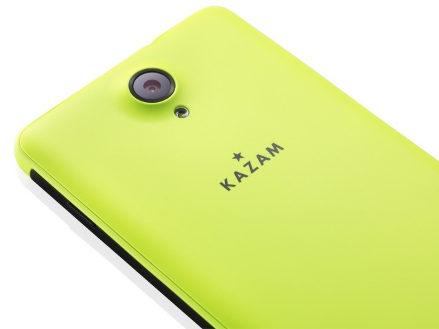 kazam-11215-4thgen-camera-0042-Thnd450w-Lime