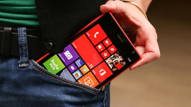Nokia-Lumia-1520-35829228-7242
