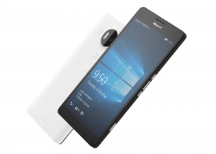 Lumia-950XL-Marketing-03-DSIM