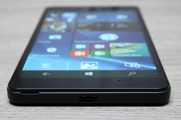 Microsoft-Lumia-950-18-