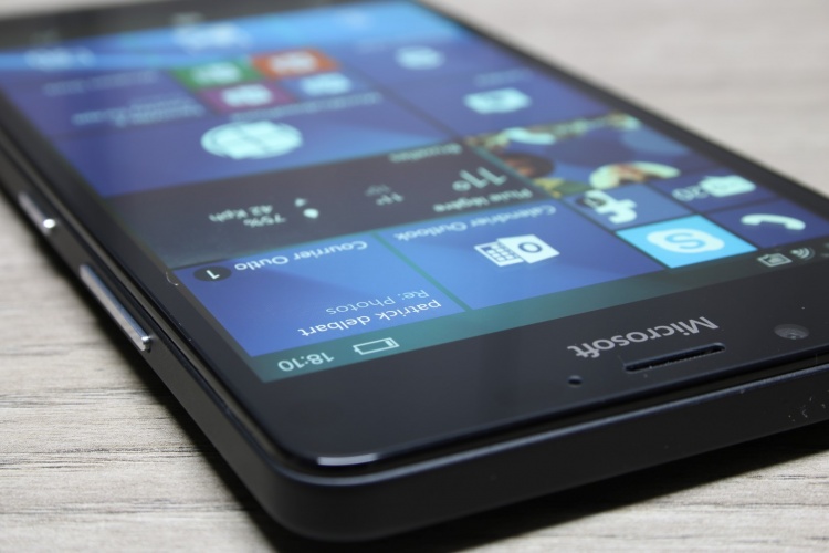 Microsoft-Lumia-950-22-